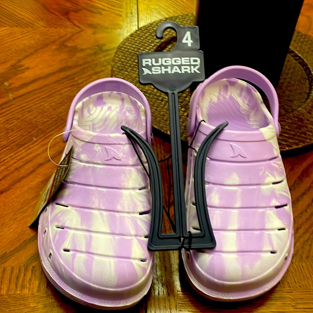 Rugged Shark Girls Croc